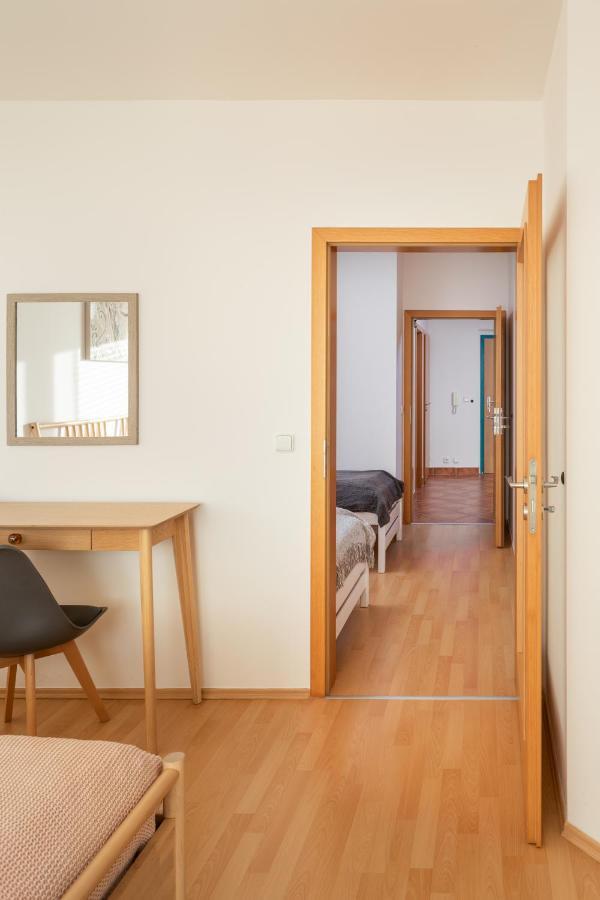 Apartmán Sunny In Modrany By Days Praha